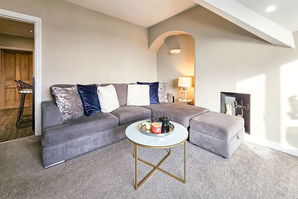 Additional image 11 of 2 bed flat for saleHarlow Oval, Harrogate HG2