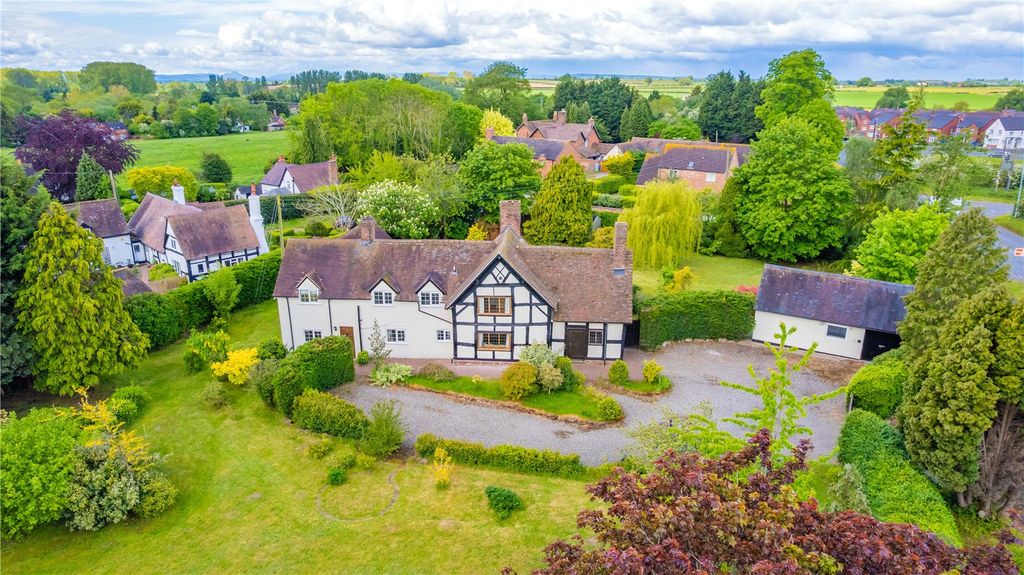 Property photo 1 of 76 Picture No. 66