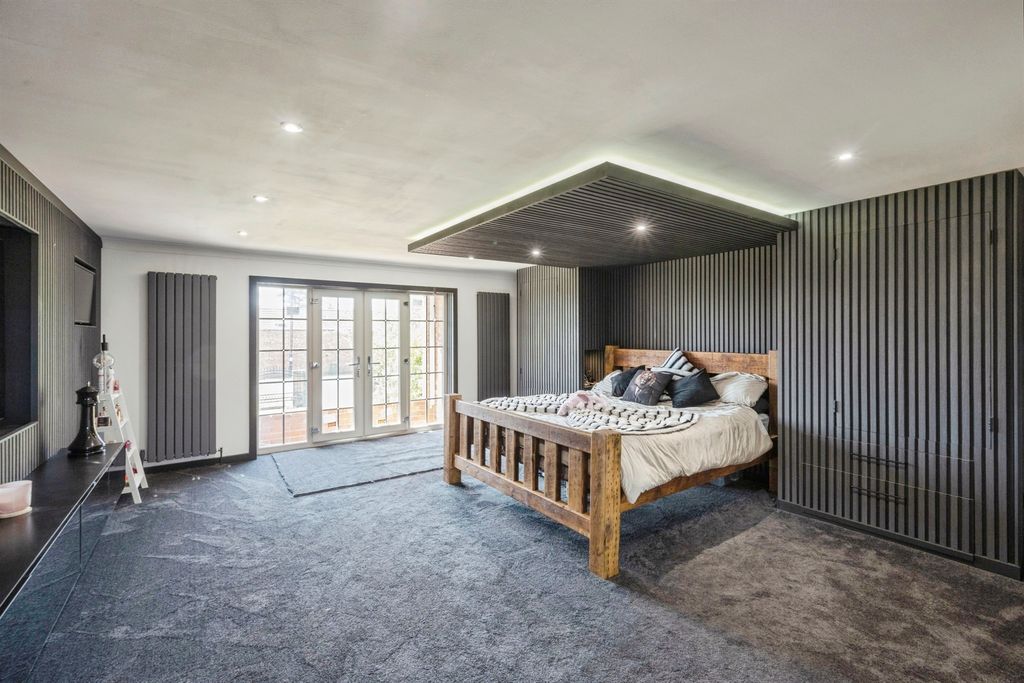 Additional image 9 of 6 bed detached house for saleBrigg Road, Messingham, Scunthorpe DN17