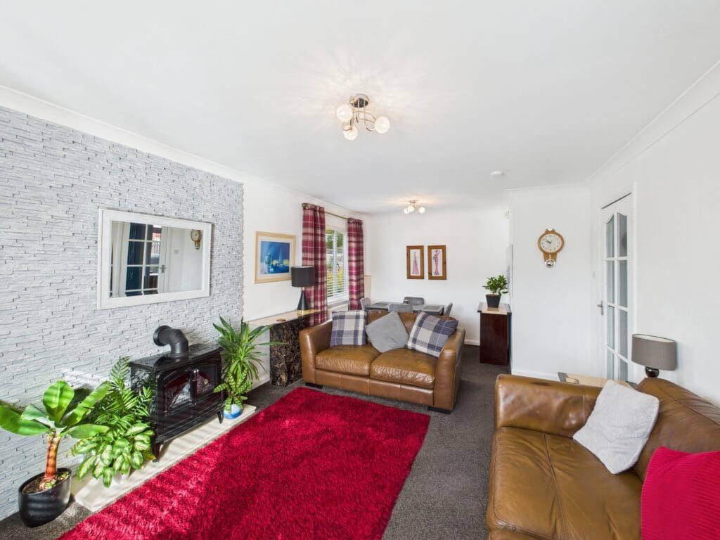 Property photo 2 of 23