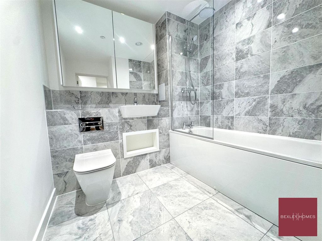 Property photo 2 of 14 Img_1417.Jpg