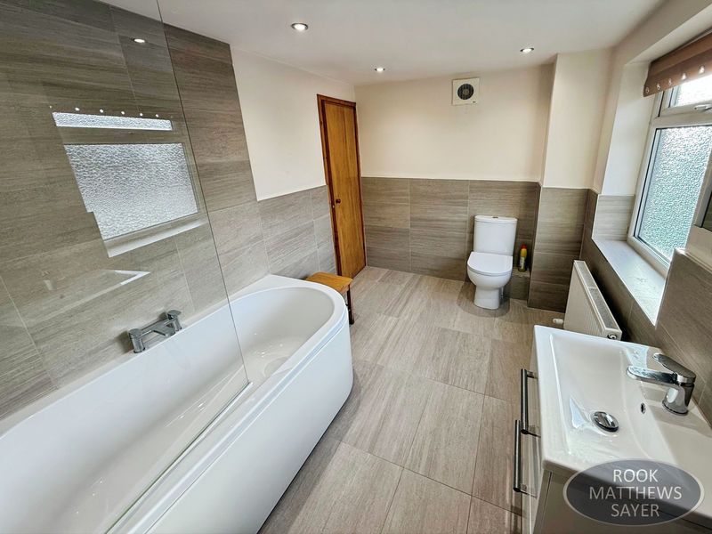 Property photo 3 of 8 Photo 1