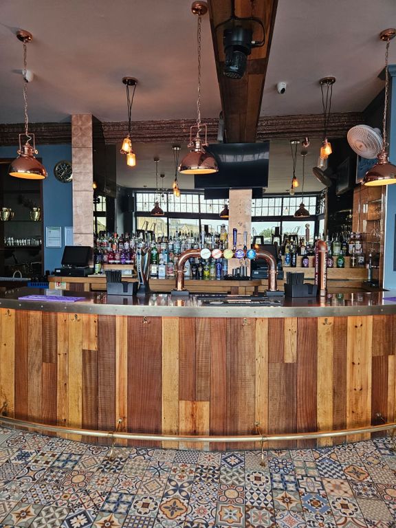 Property photo 3 of 9