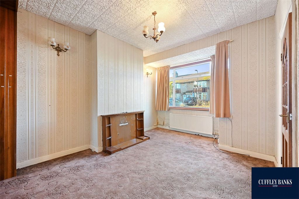 Property photo 3 of 12 Picture No. 03