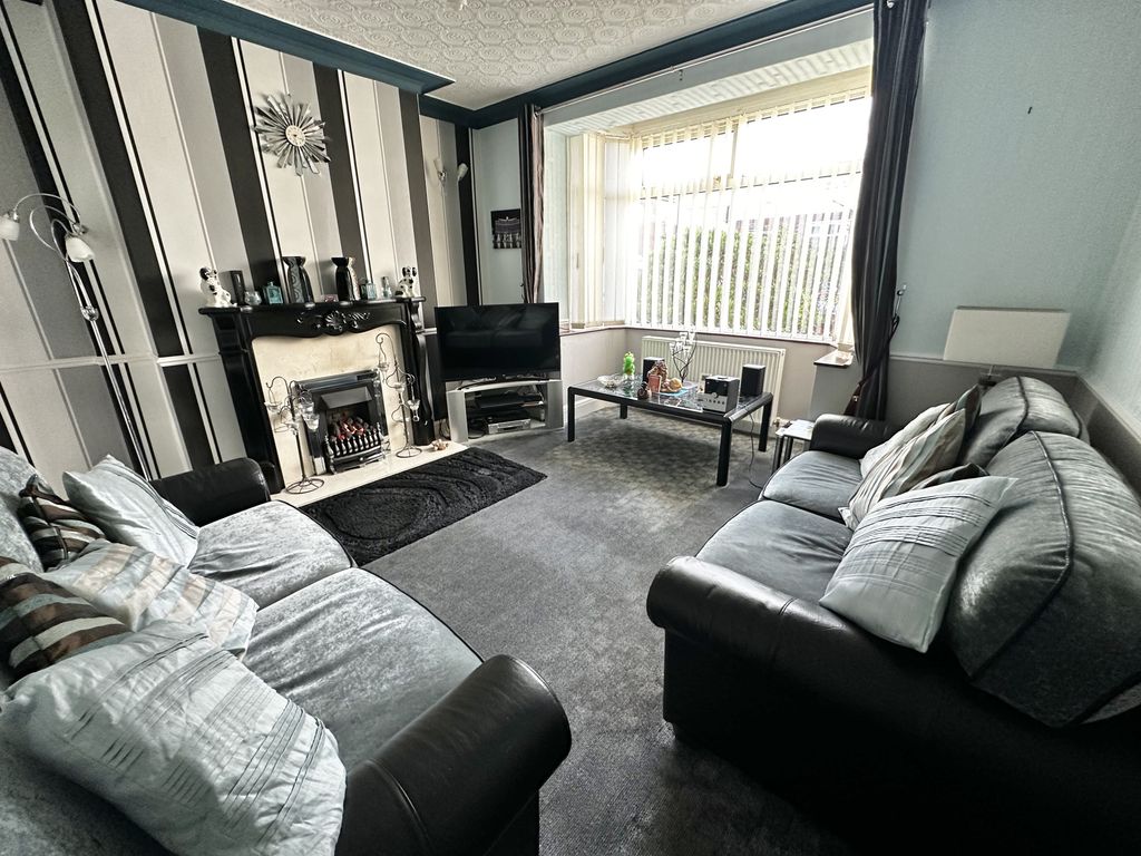 Property photo 2 of 24