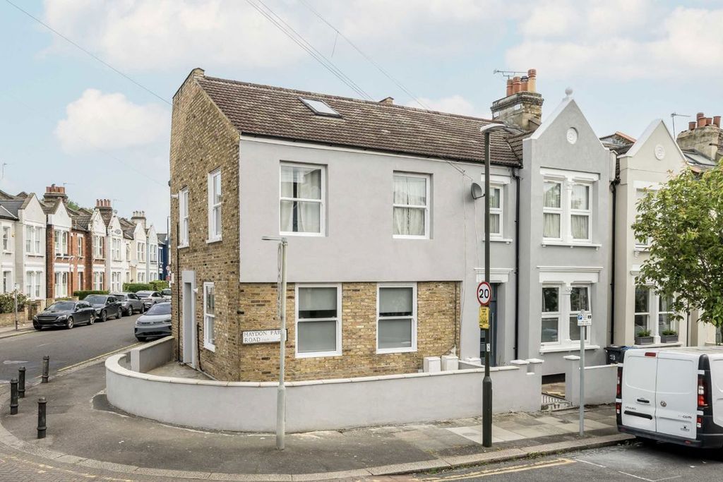 Property photo 1 of 7