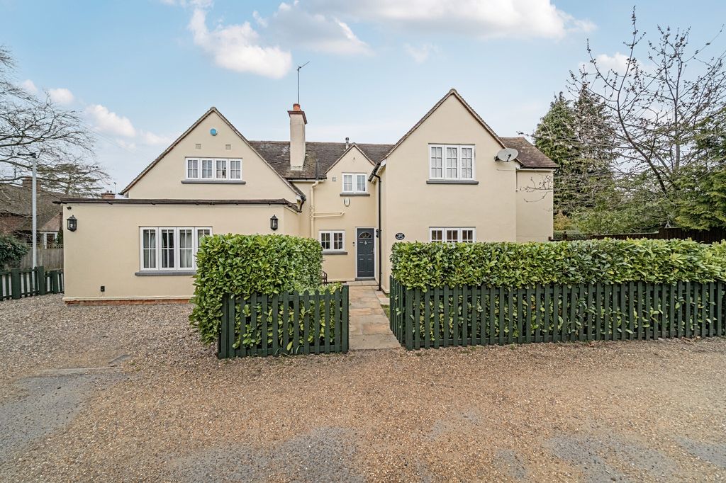 Property photo 1 of 11