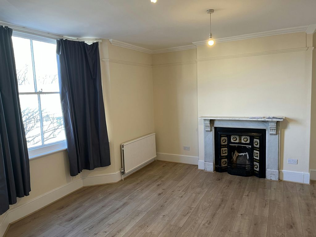 Property photo 2 of 11 20260114_114145185_Ios.Jpg