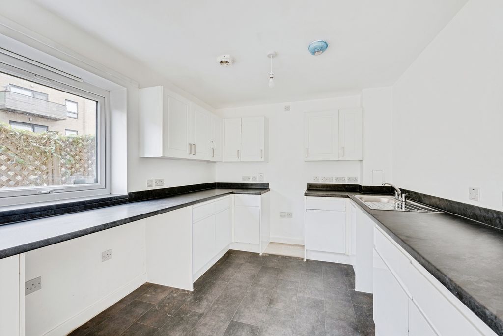 Property photo 2 of 15 Pbox-Img.Jpg
