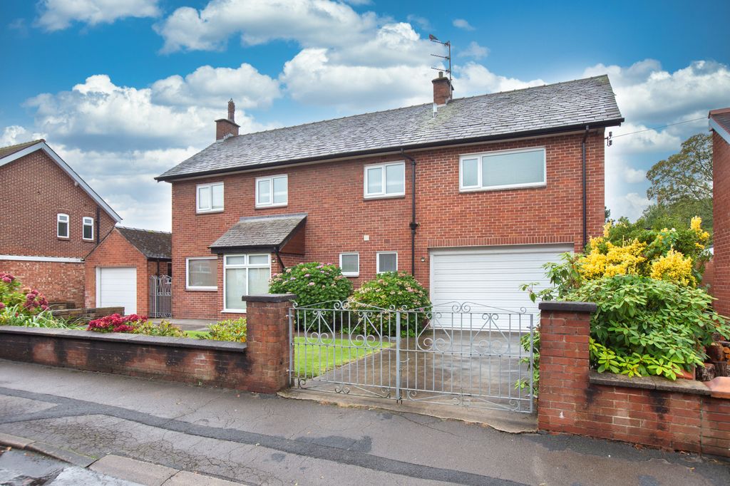 Property photo 1 of 27