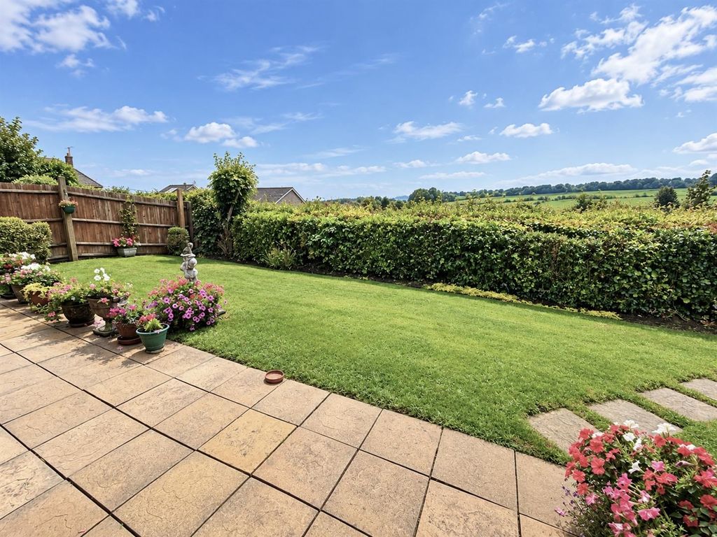 Property photo 3 of 24 639Bd3C0-8E9C-436A-A794-Deb5Ea1519B2.Jpg