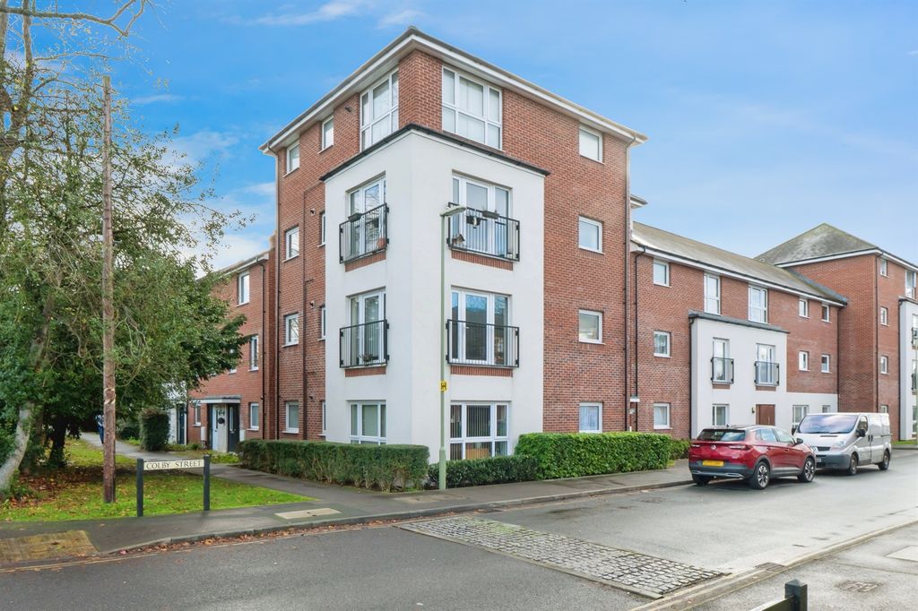 Property photo 1 of 10