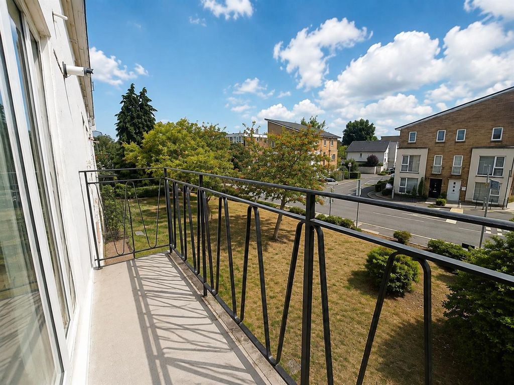 Property photo 3 of 8 Fd095d39-Cf4B-4Fd7-A47E-F7Ff9A88dab4.Png