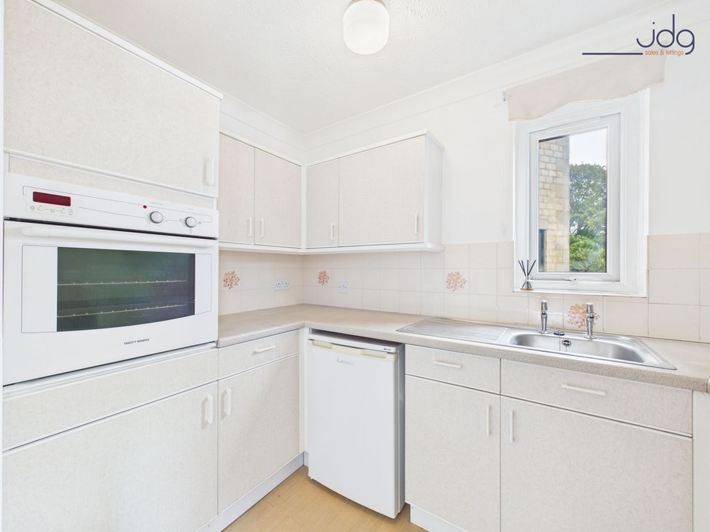 Property photo 2 of 13 Kitchen