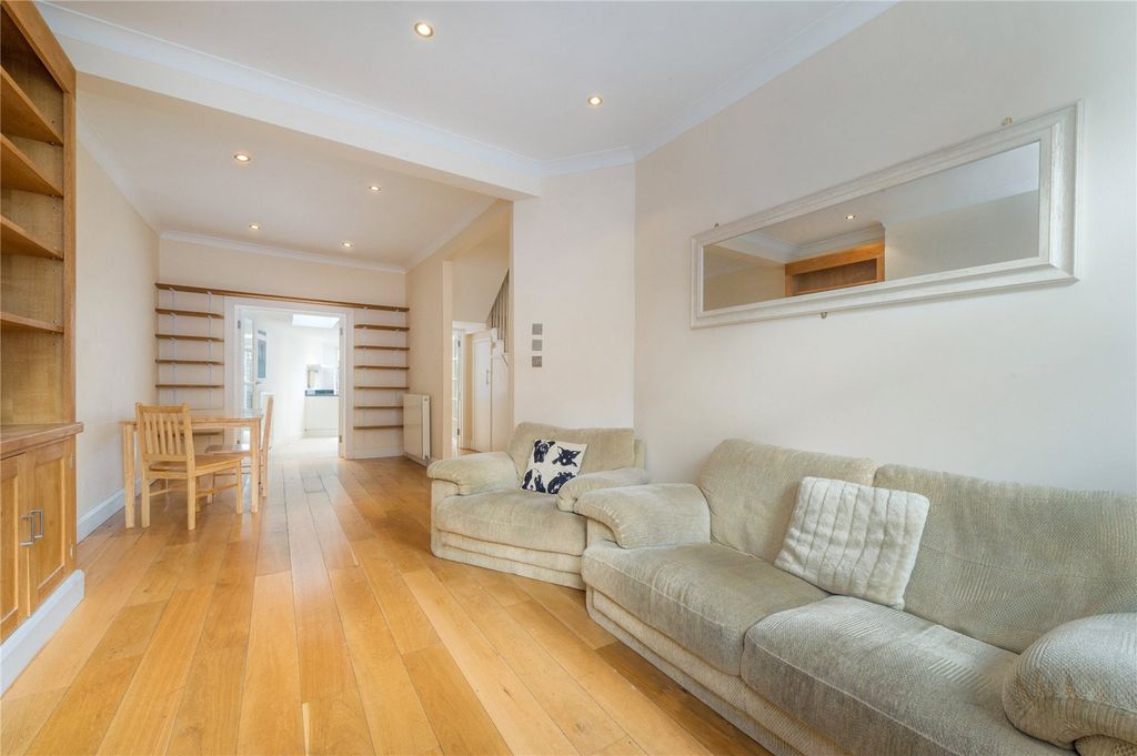 Property photo 2 of 14