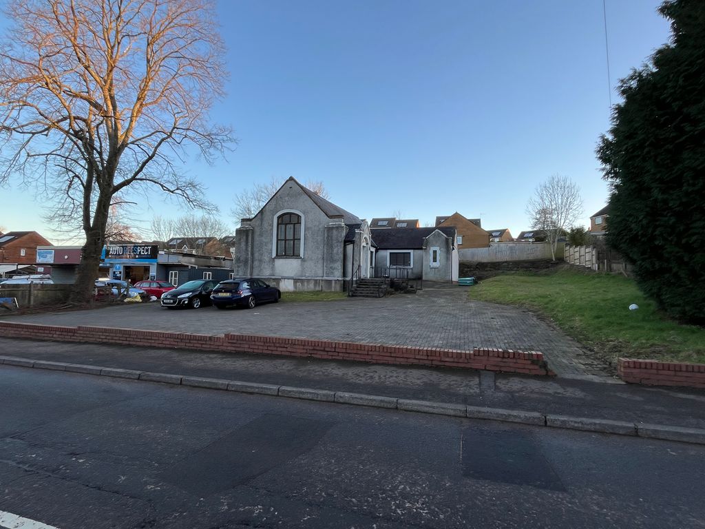 Property photo 1 of 11