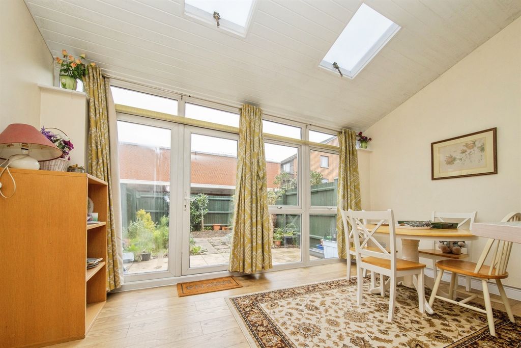 Property photo 3 of 16