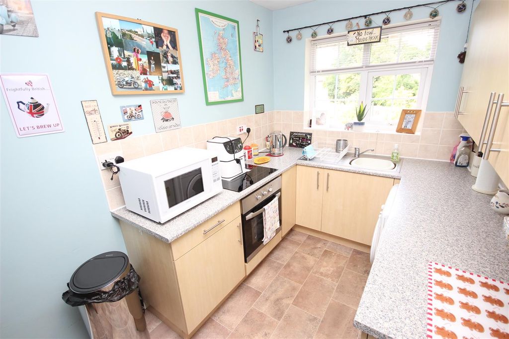 Property photo 2 of 11 Img_7445.Jpg