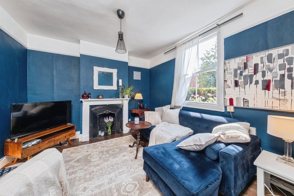 Property photo 2 of 16