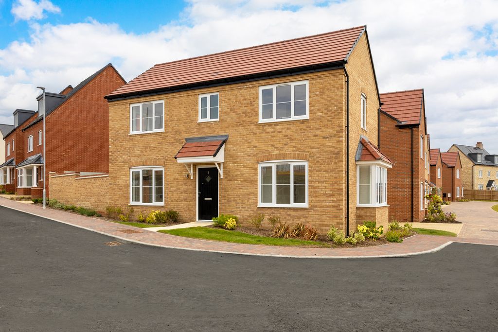 Property photo 1 of 10 Priors_Hall_Park_Plot 85_Spruce
