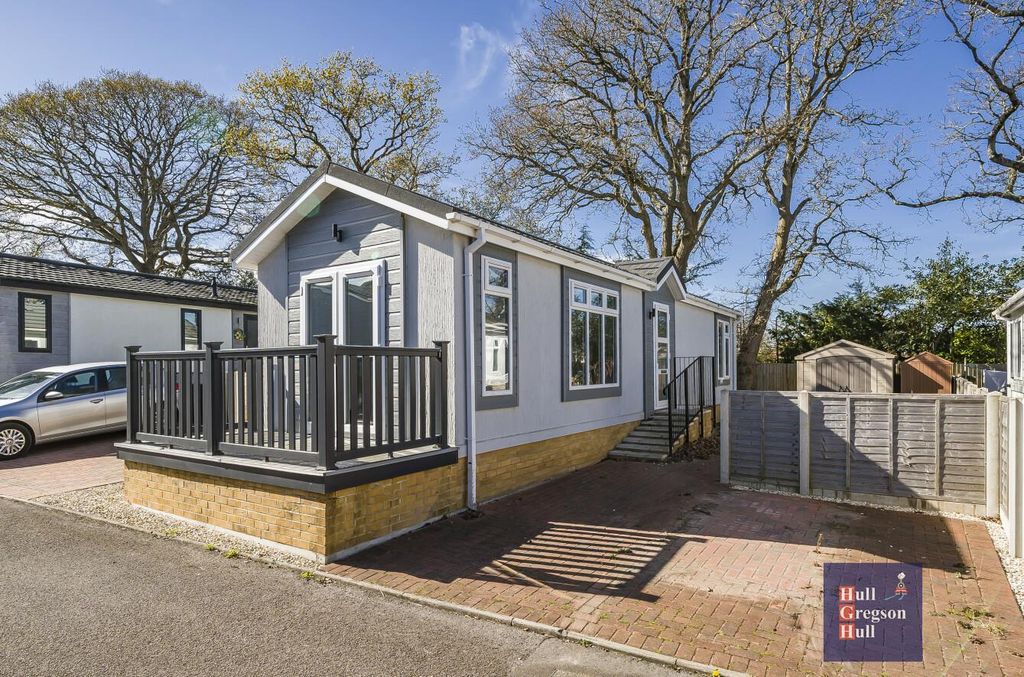 Property photo 1 of 23 6Daa7De3-6cd8-4547-A3E0-F4B5A8dc89F3.Jpg