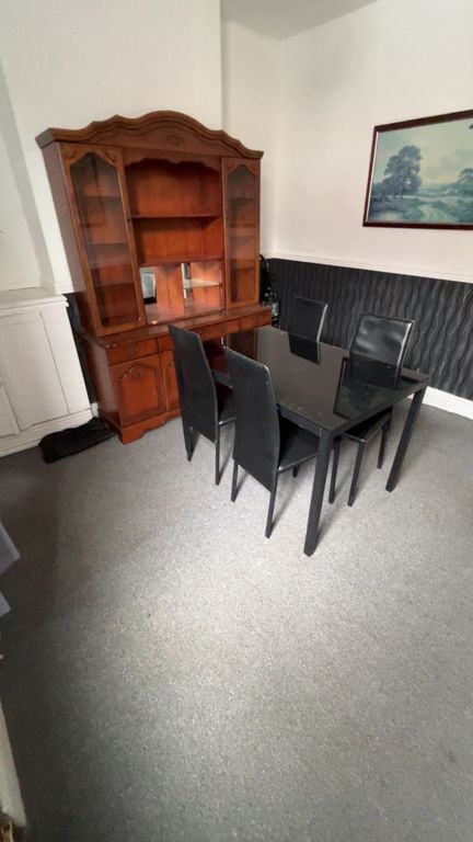 Property photo 2 of 9 Front Room/ Dining Area