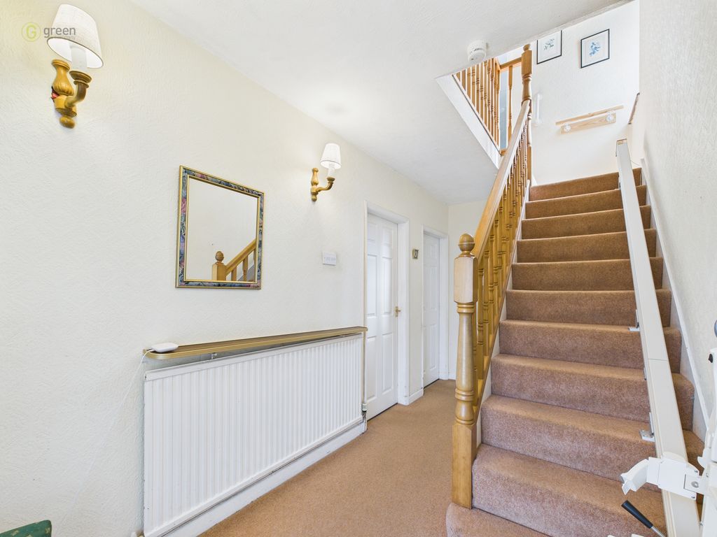 Property photo 2 of 40