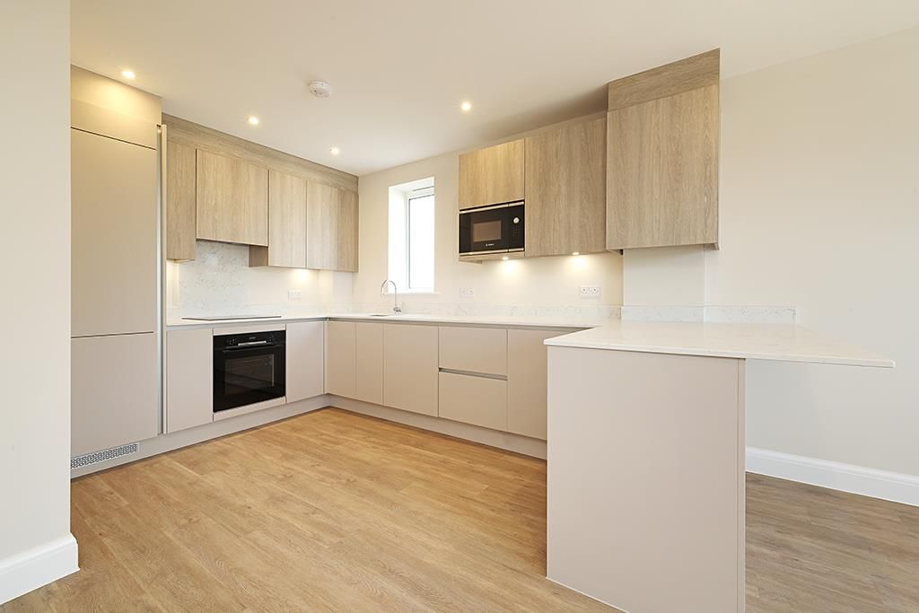 Property photo 2 of 12 1-Cobhamrd-Apt-6-Kitchen-7703.Jpg