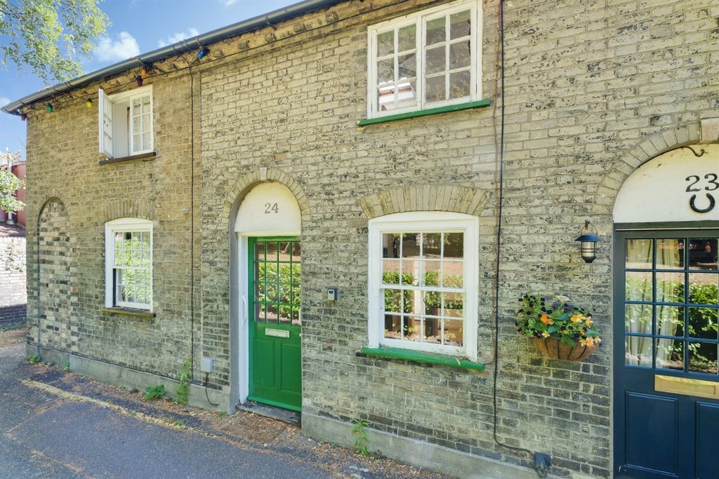 Property photo 1 of 14