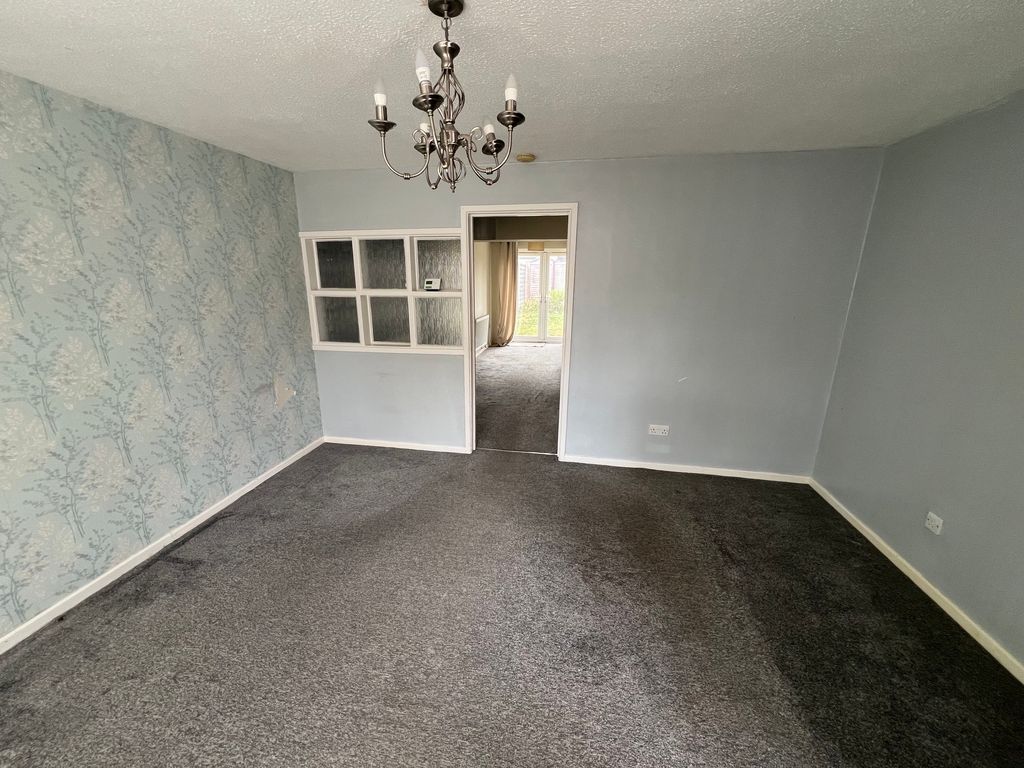 Property photo 3 of 18 Img_1042