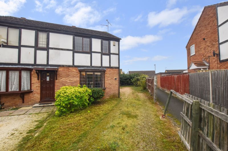 Property photo 1 of 14 Photo 13