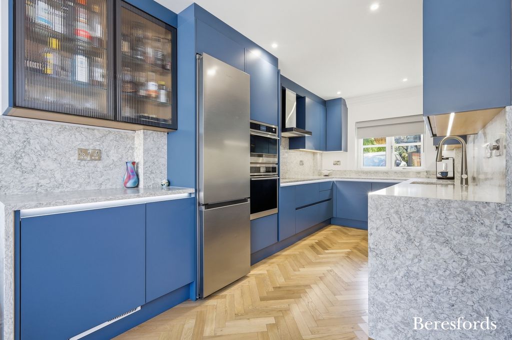 Property photo 3 of 18 Picture No. 29