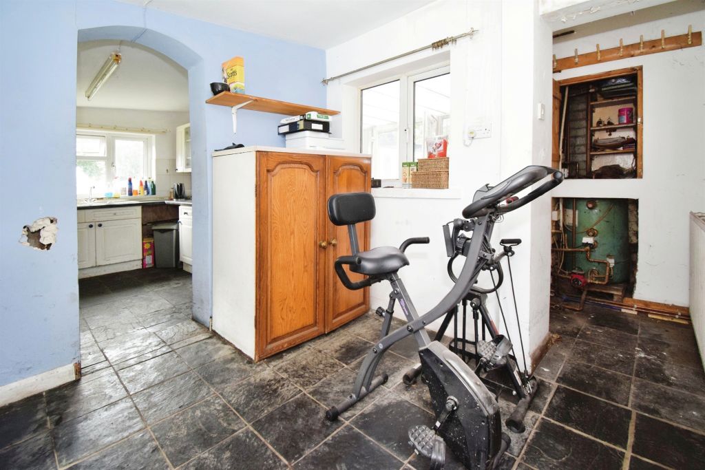 Property photo 3 of 17