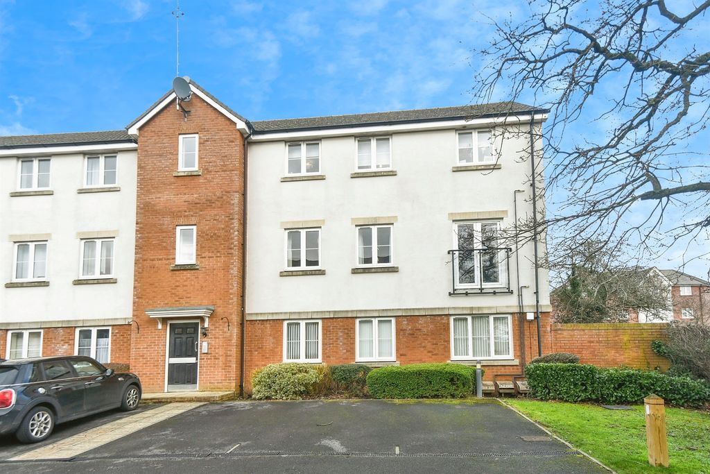 Property photo 1 of 12