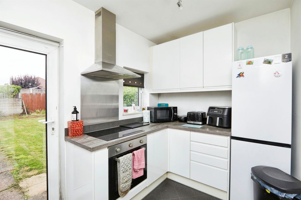 Property photo 2 of 15
