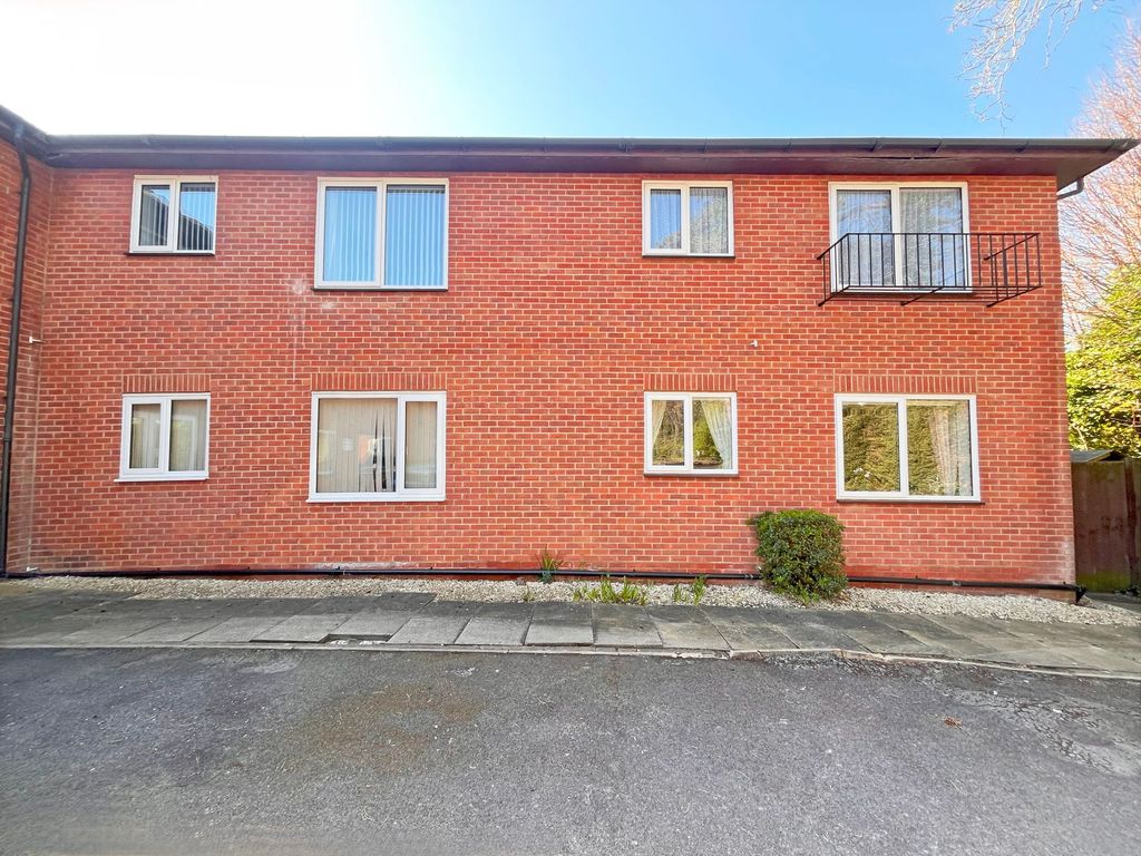 Property photo 1 of 10