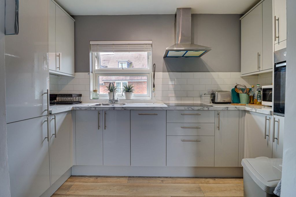 Property photo 3 of 15 Kitchen