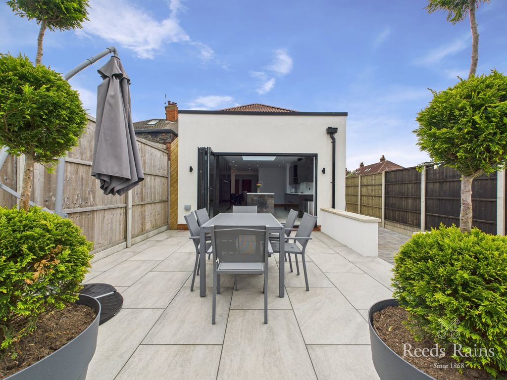 Property photo 2 of 36 Rear Garden