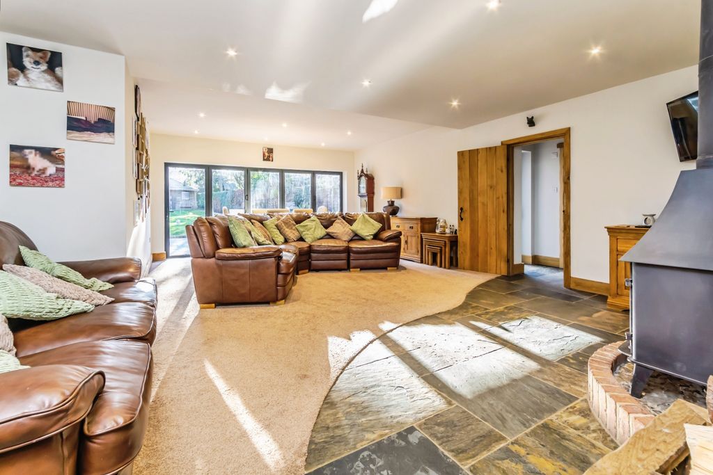 Property photo 2 of 20 Photo #2