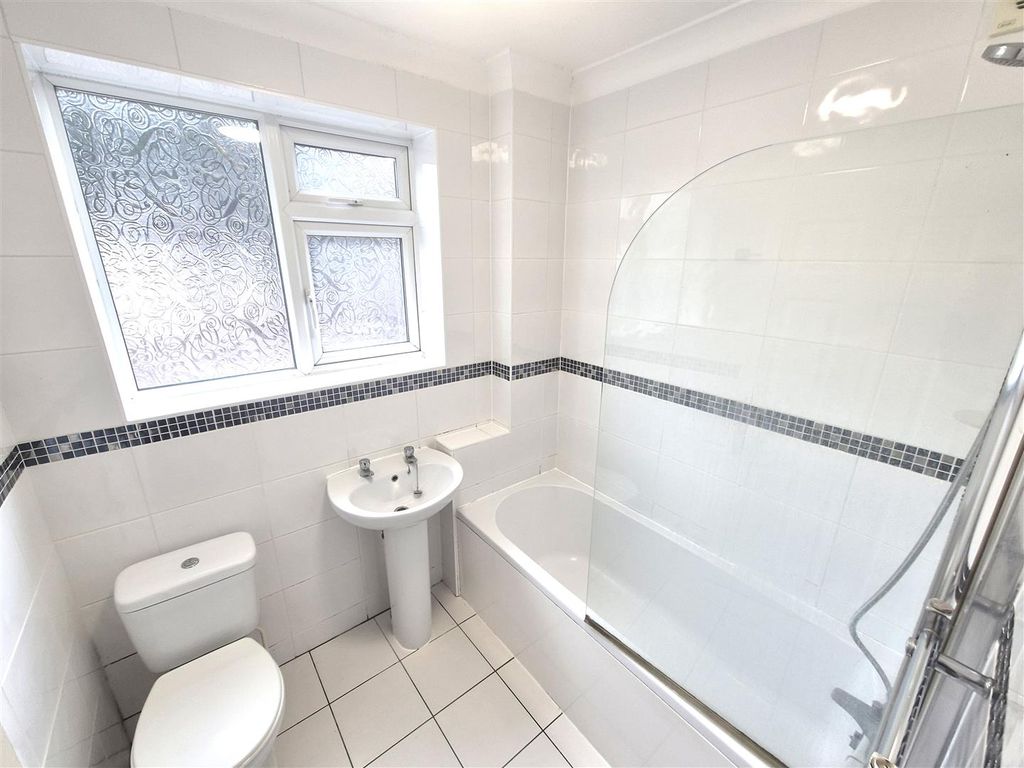 Property photo 3 of 6 Elmes4.Jpg