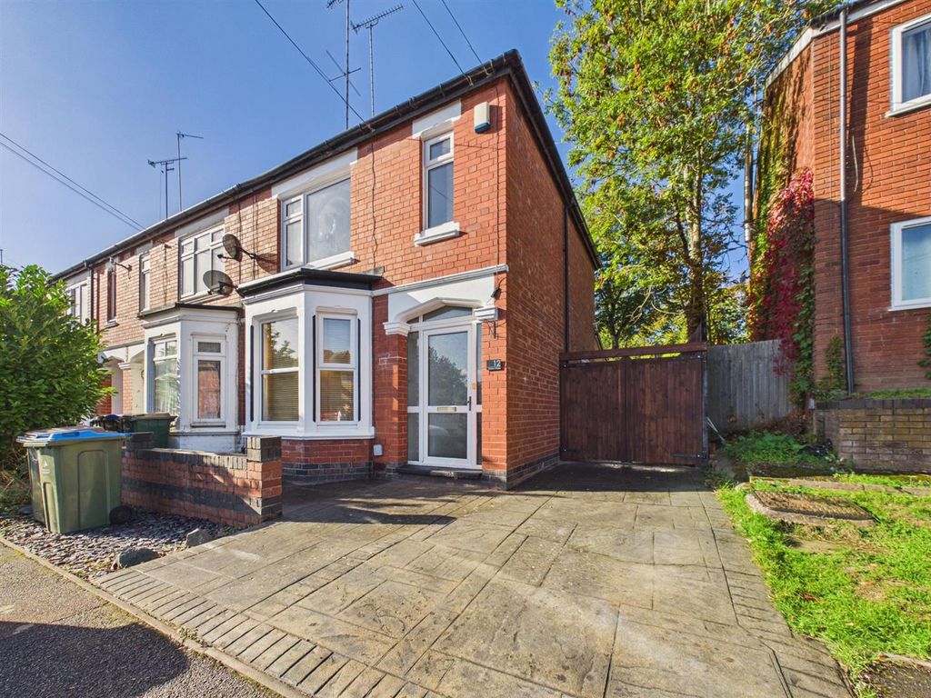 Property photo 1 of 18 External