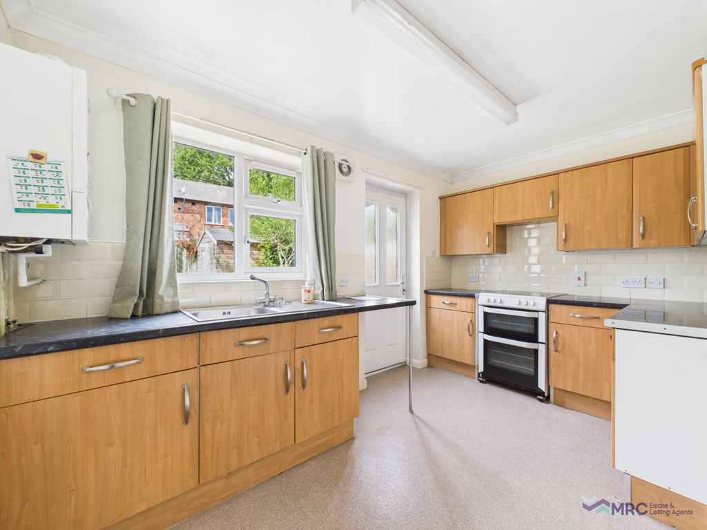 Property photo 3 of 11 Gallery