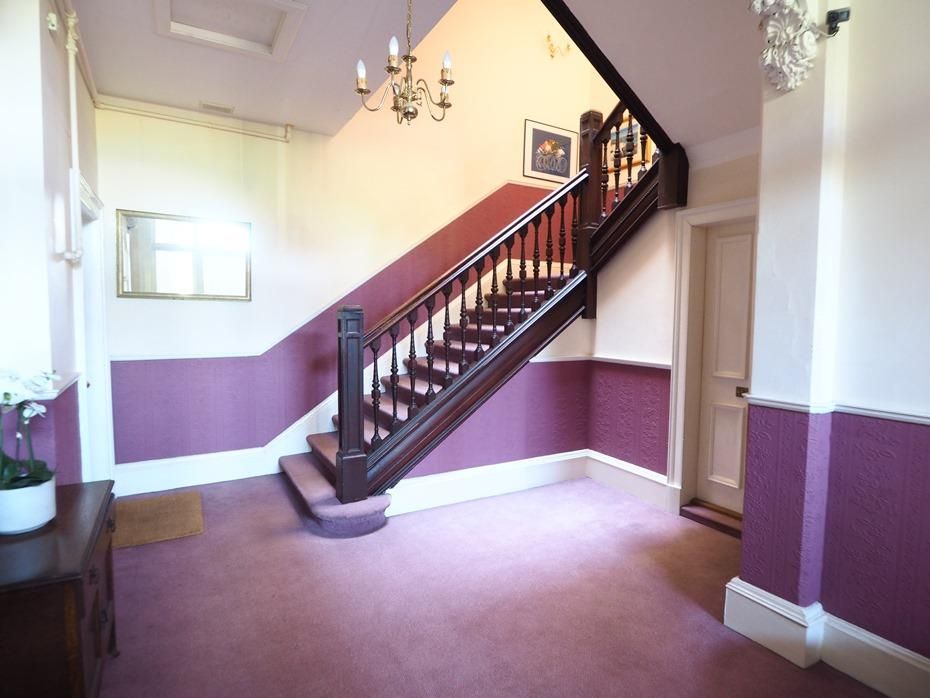 Property photo 3 of 33