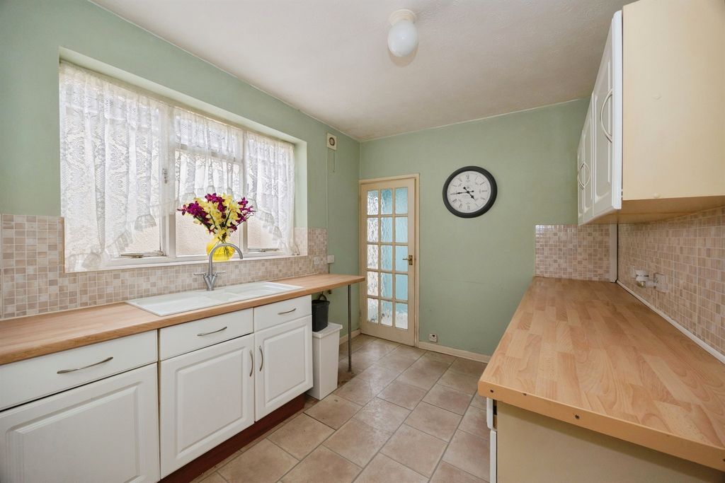 Property photo 2 of 15