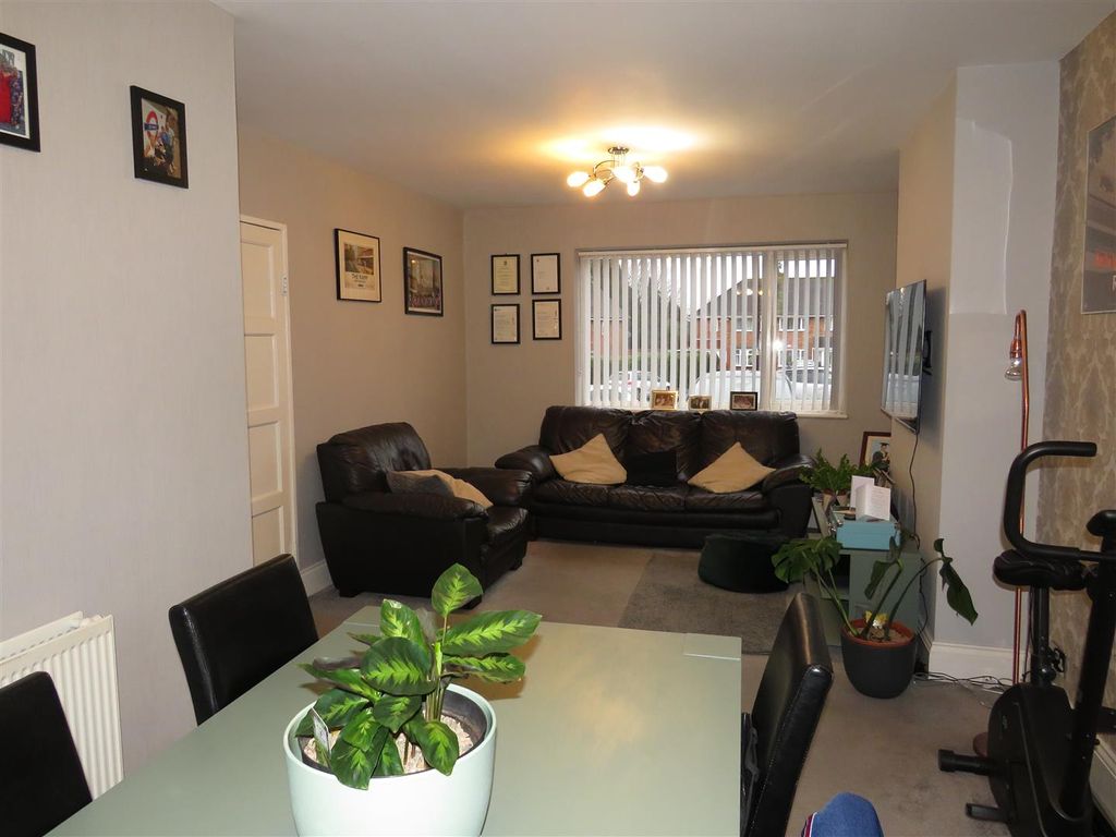 Property photo 2 of 11 Img_1321.Jpg