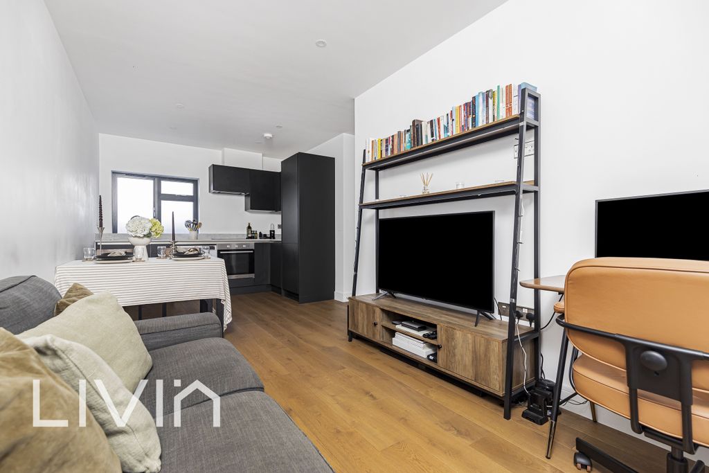 Property photo 1 of 17 025A4885