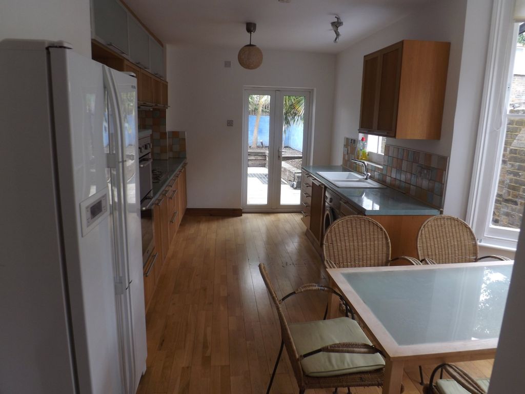 Property photo 2 of 12 460.Jpg