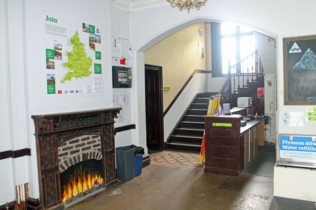 Property photo 3 of 15