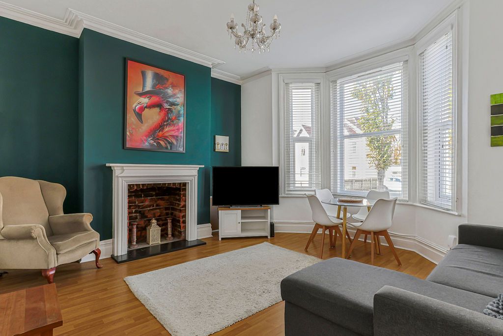 Property photo 2 of 16