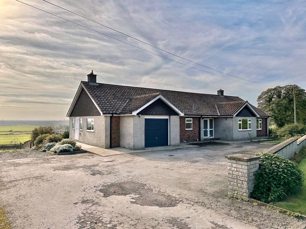 Property photo 1 of 18 Front